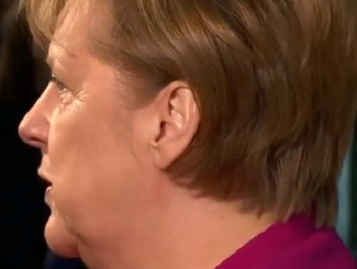 Kvar aviona sa Angelom Merkel namerno izazvan?