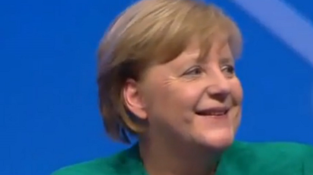 Merkel pisala Zaevu: Preduzmite "mnoge važne korake" Merkel pisala Zaevu: Preduzmite "mnoge važne korake"