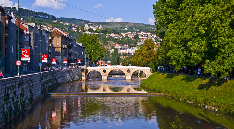 Detonacija i pomeranje tla: Šta je to prodrmalo Sarajevo?