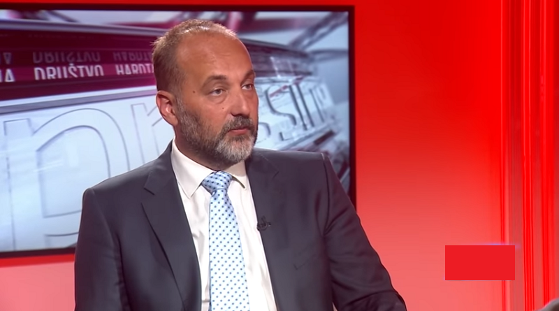 Vučić: Pre bih se ubio pre nego što bih bilo kome ukrao