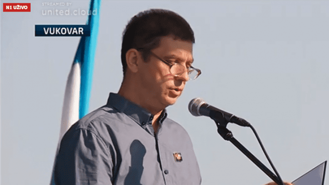 Više hiljada ljudi na protestu u Vukovaru