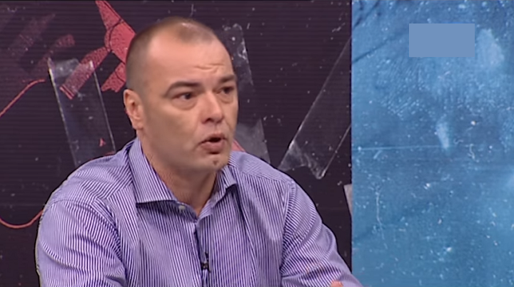 Ješić: Vučić je kao huligan koji dođe na skup protiv proglašenja nezavisnosti Kosova, a onda uskoči u prvi butik pa pokupi patike i garderobu