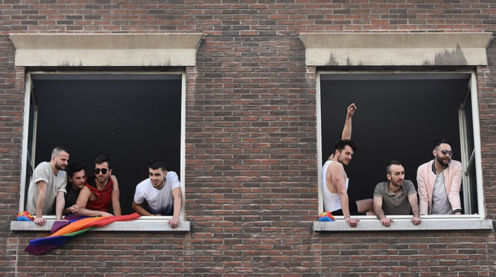 Od decemnra u Srbiji istopolne zajednice, zabrana fizičkog kažnjavanja dece, surogat-materinstvo...