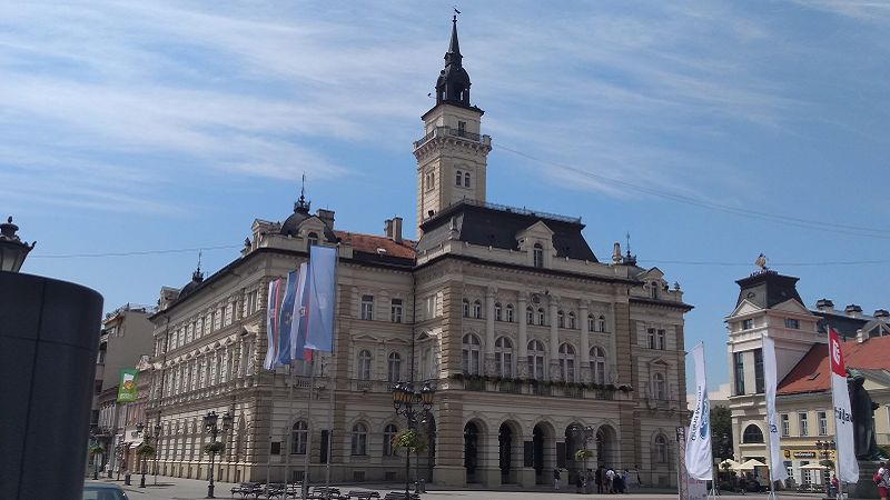 Novi Sad uvodi "policijski čas" za maloletnike?