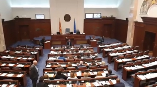 Operacija Zorana Zaeva uspela, Sobranje ubilo Makedoniju