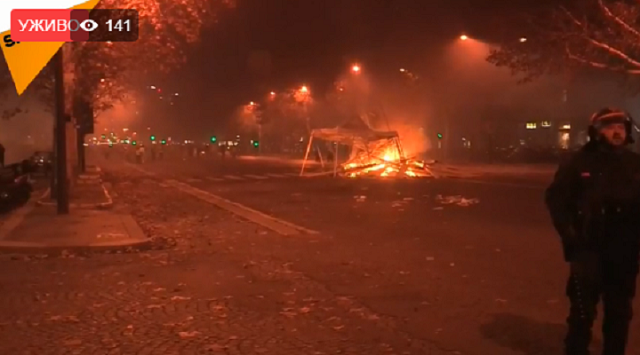 Pariz na nogama: Osamdeset hiljada ljudi traži pravdu (VIDEO)