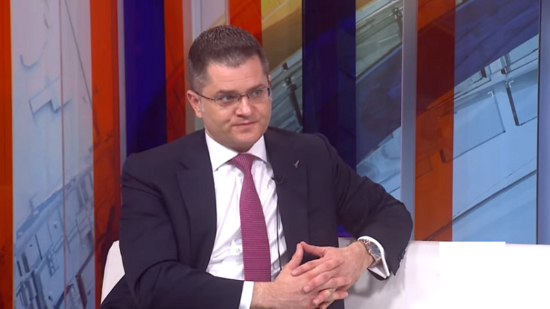 Jeremić: Ideja je da izgleda kao da će da izbije rat, pa da ljudi kažu "samo nemojte ponovo da ginemo, dajte ovo da potpisujemo“. Jeremić: Ideja je da izgleda kao da će da izbije rat, pa da ljudi kažu "samo nemojte ponovo da ginemo, dajte ovo da potpisujemo“.