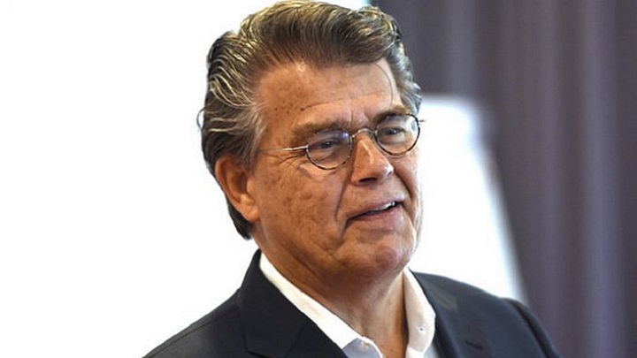 Sud odlučio: Ne može u ličnoj karti da mu se smanje godine kako bi imao više uspeha kod žena