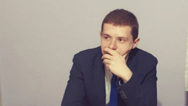 Devetnaestogodišnji Ivan Milanović kandidat za člana predsedništva Pokreta slobodnih građana! Da li je Srbija spremna za mladog i neukaljanog lidera ili će to biti bacanje "bisera pred svinje"?