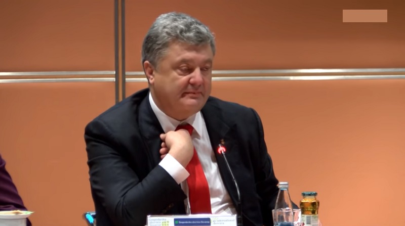 Ukrajina: Ultradesničari jurišali na Porošenka, sukob sa policijom