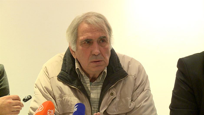 Milan Jovanović: Gde vidite novinara da nešto piše - udrite, to je poruka Vučića