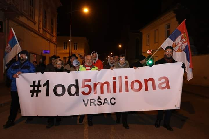 Srbija je na nogama: Čačak, Leskovac, Požarevac, Kruševac, Šabac, Valjevo, Pančevo, Subotica, Novi Sad, Vranje, Vršac, Kikinda, Kraljevo, Užice, Smederevo, Zaječar, Loznica, Požega... Srbija je na nogama: Čačak, Leskovac, Požarevac, Kruševac, Šabac, Valjevo, Pančevo, Subotica, Novi Sad, Vranje, Vršac, Kikinda, Kraljevo, Užice, Smederevo, Zaječar, Loznica, Požega...