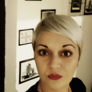 Dok ti se danas dupe pita gde su mu gaće, sutra će te deca pitati gde ti je bio obraz Dok ti se danas dupe pita gde su mu gaće, sutra će te deca pitati gde ti je bio obraz