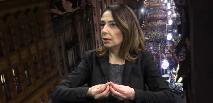 DJB: Policija ispred televizije Hepi lišila slobode Branku Stamenković i Hanu Adrović DJB: Policija ispred televizije Hepi lišila slobode Branku Stamenković i Hanu Adrović