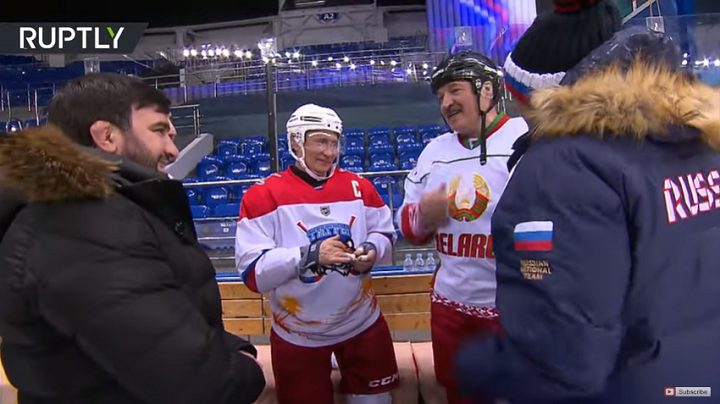 Putin i Lukašenko na hokeju i skijanju (VIDEO)