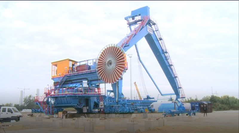 Zbog rukovodstva JP EPS koje čine učesnici rijaliti programa, portparoli aktuelne vlasti, članovi stranaka vladajuće koalicije sa kupljenim diplomama ugroženo finansijsko poslovanje Zbog rukovodstva JP EPS koje čine učesnici rijaliti programa, portparoli aktuelne vlasti, članovi stranaka vladajuće koalicije sa kupljenim diplomama ugroženo finansijsko poslovanje