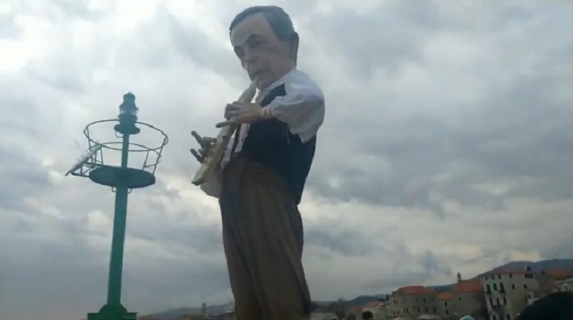 Zapaljena još jedna lutka Pupovca, "goreo" i Plenković