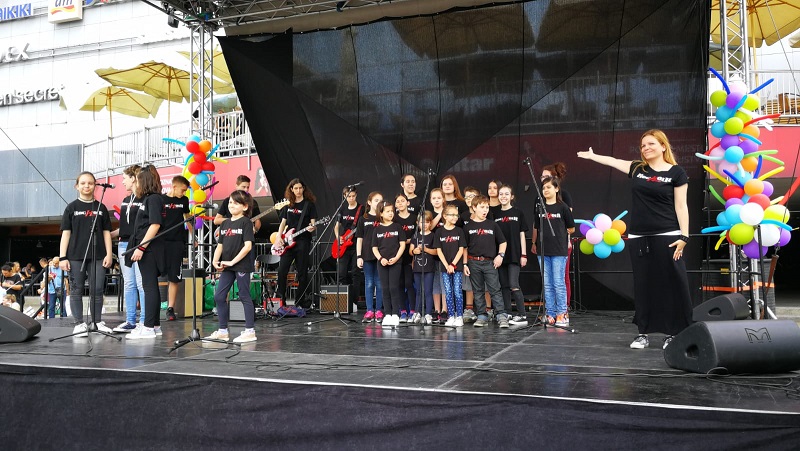 Prvi srpski rok hor "RocHoir" - odgovor društvu u kojem preovlađuje iskrivljena slika muzičkih, moralnih i socijalnih vrednosti