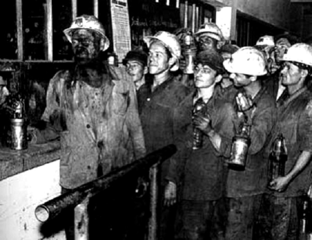 Rudnik je naš - Prvi antifašistički ustanak u svetu