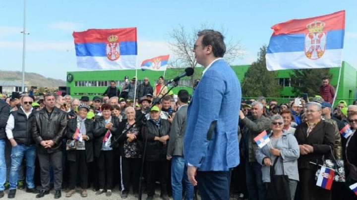 Ko ne dođe na mitinge SNS mora da pošalje zamenu