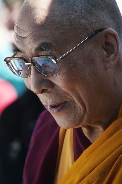 Dalaj lama: Tibetanski duhovni lider u bolnici