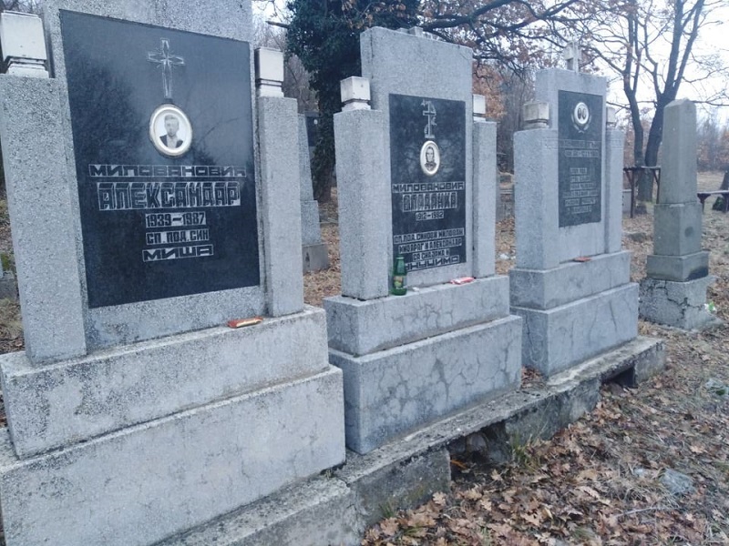 Dimitrijević: Srbi zbog bede prodaju grobna mesta bližnjih. Grob je svetinja. Prodaja svetinje je znak krajnjeg sloma naroda.