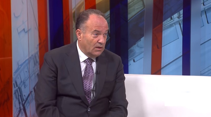 Ministar prosvete Šarčević: Vakcinišite decu da vam ih ne oduzmemo!