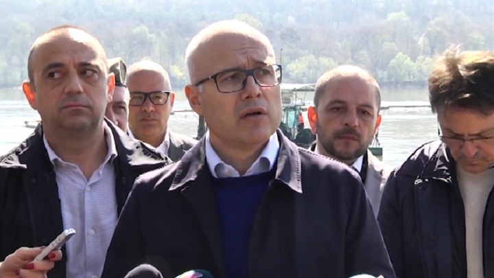 Pomeren skup "Budućnost Srbije" zbog "1 od 5 miliona" Pomeren skup "Budućnost Srbije" zbog "1 od 5 miliona"