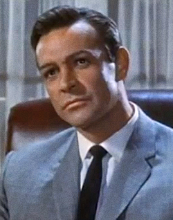 Radio kao fizički radnik, zidar, spasilac na plaži - prvi filmski Džejms Bond slavi 90. rođendan